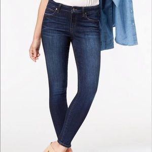 Joe’s Skinny Ankle dark wash jeans, size 28 W